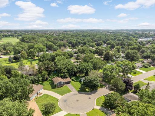 20390 Hughes Avenue W, Lakeville, MN 55044