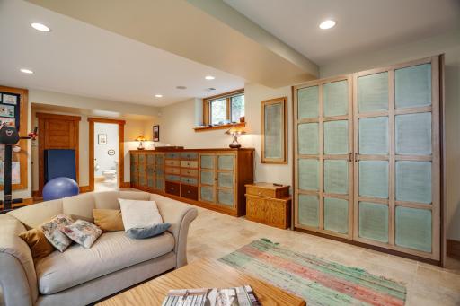 4221 Abbott Avenue S, Minneapolis, MN 55410