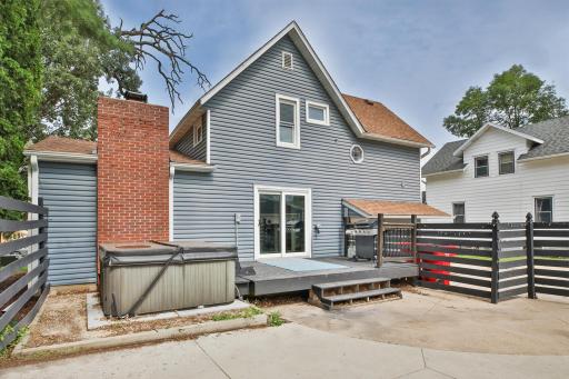 310 Lakeshore Drive, Stewartville, MN 55976
