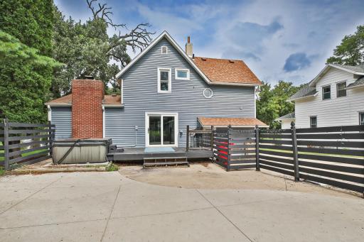 310 Lakeshore Drive, Stewartville, MN 55976