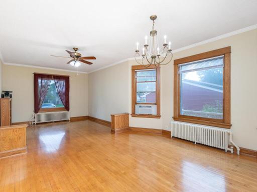 686 Lafond Avenue, Saint Paul, MN 55104