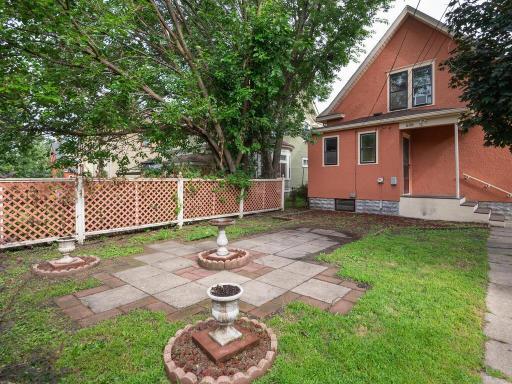 686 Lafond Avenue, Saint Paul, MN 55104