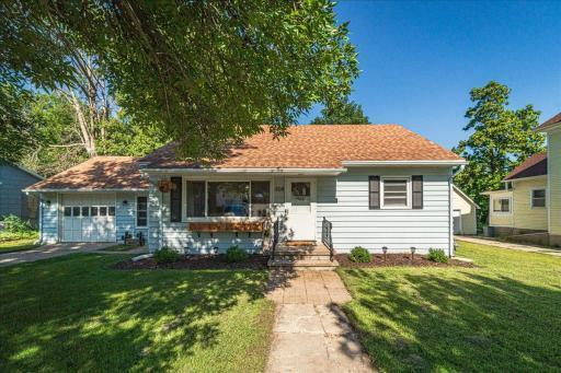 304 S 4th Street, Le Sueur, MN 56058