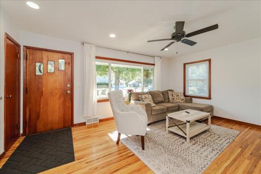 304 S 4th Street, Le Sueur, MN 56058