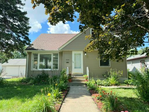 Welcome Home 7204 Harriet Ave S, Richfield!