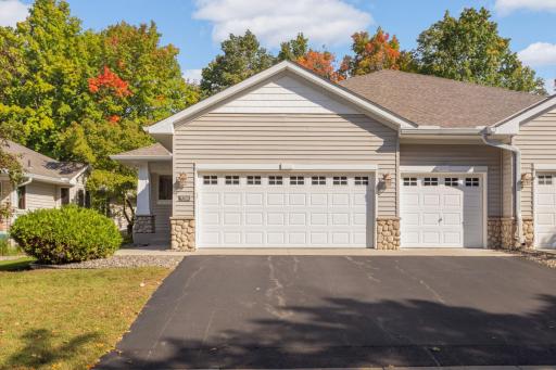 9280 Blackoaks Court N, Maple Grove, MN 55311