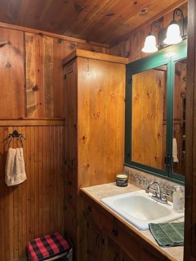 16571 329th Avenue, Isle, MN 56342