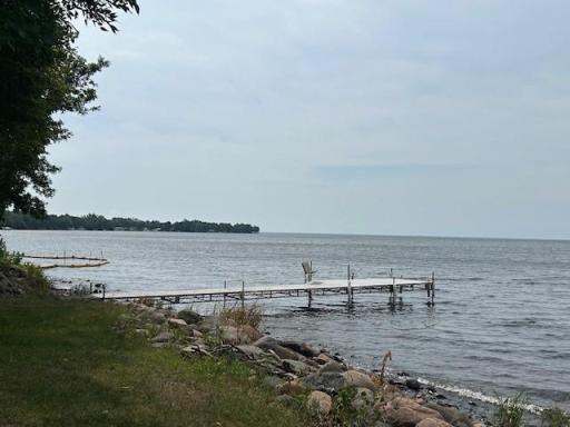 16571 329th Avenue, Isle, MN 56342