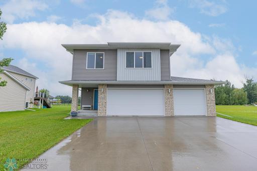 1001 9th St SE, Barnesville, MN, 56514-2.jpg