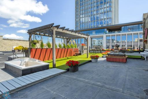 Rooftop deck 2