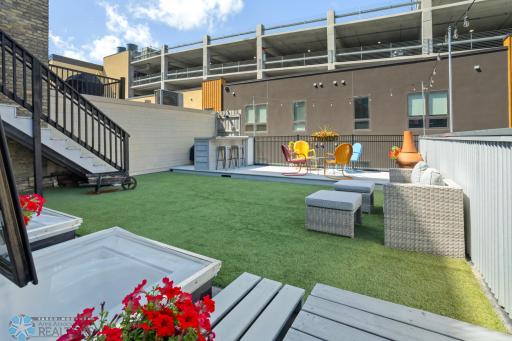 Rooftop deck 1