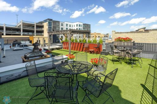 Rooftop deck 2