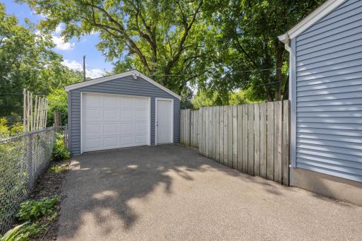 7813 Division Street, Saint Louis Park, MN 55426