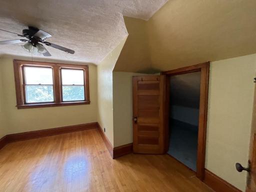 1011 6th Avenue, Mountain Lake, MN 56159
