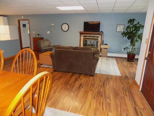 600 Esther Avenue, Lafayette, MN 56054