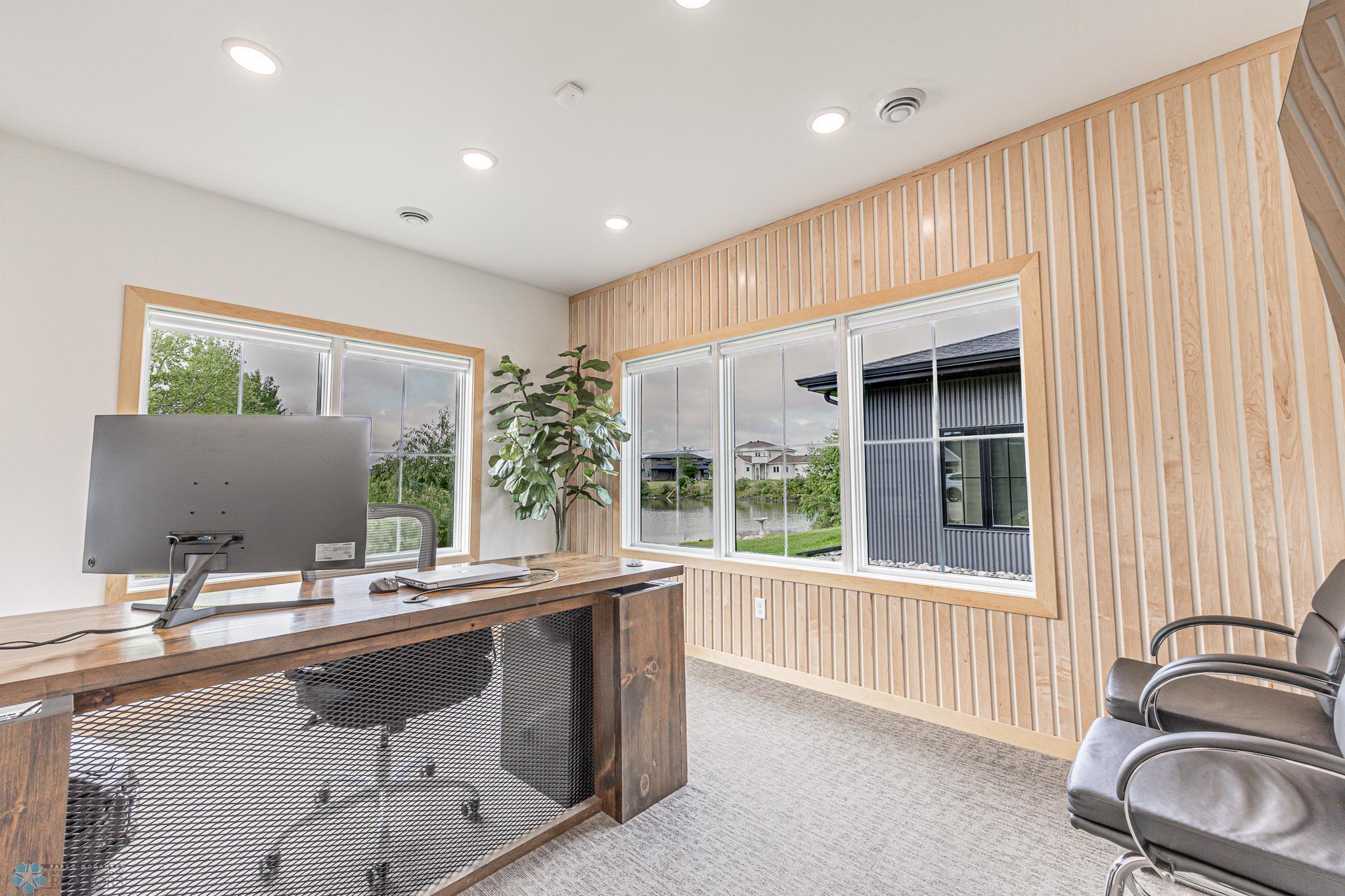 3251 Oak Ridge Loop E, West Fargo, ND-24.jpg