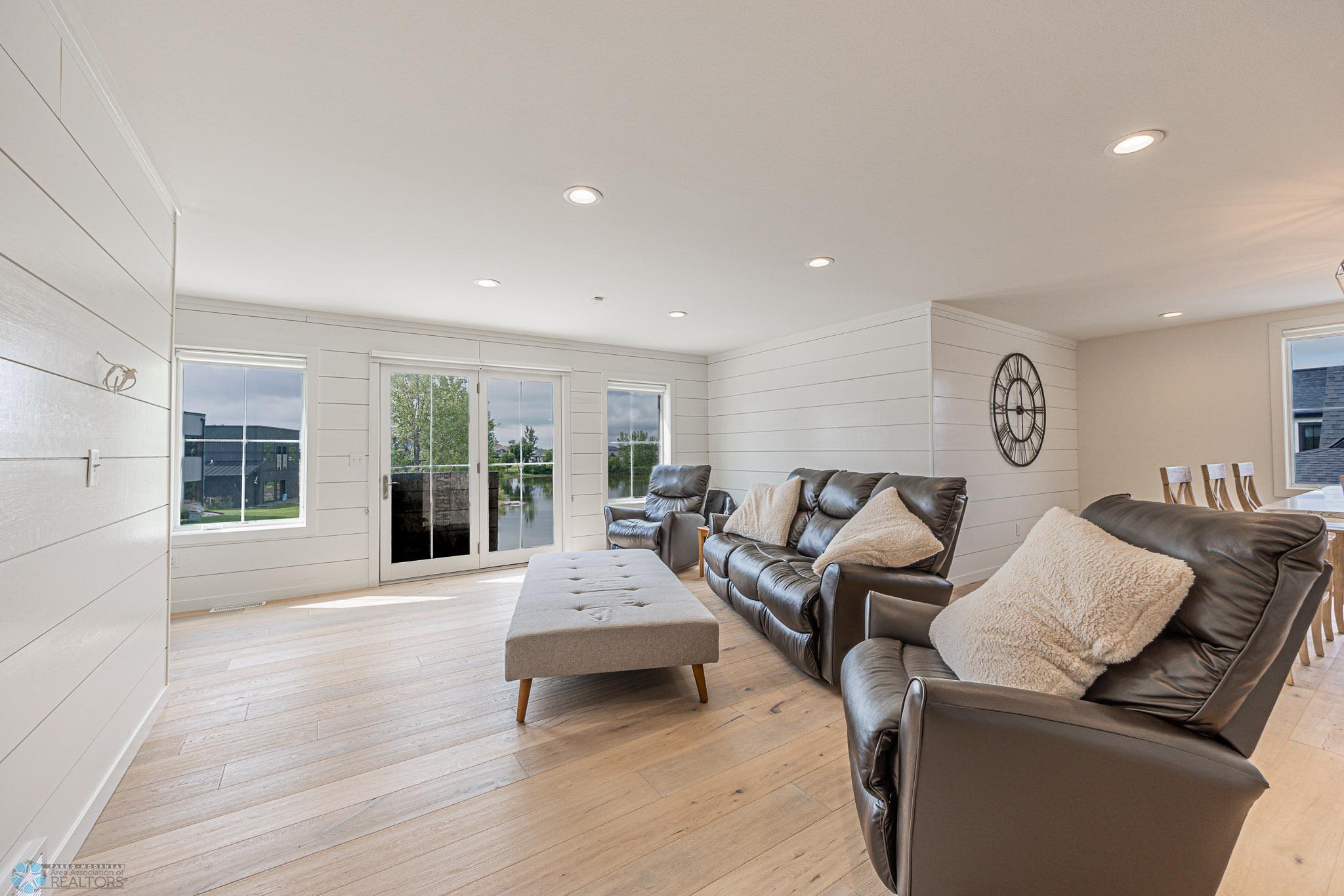 3251 Oak Ridge Loop E, West Fargo, ND-13.jpg