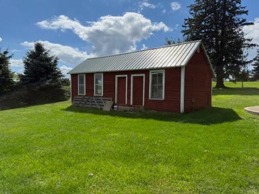 18256 State Hwy 43, Mabel, MN 55954