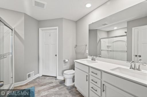 2172 Island Court, Hugo, MN 55038
