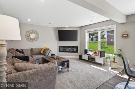 2172 Island Court, Hugo, MN 55038