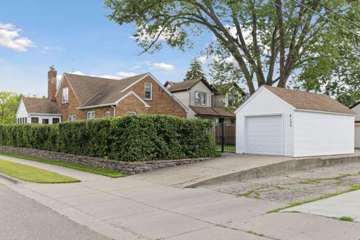 4155 York Avenue N, Minneapolis, MN 55422