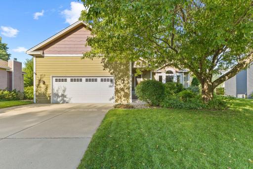 233 Woodridge Lane, Lino Lakes, MN 55014