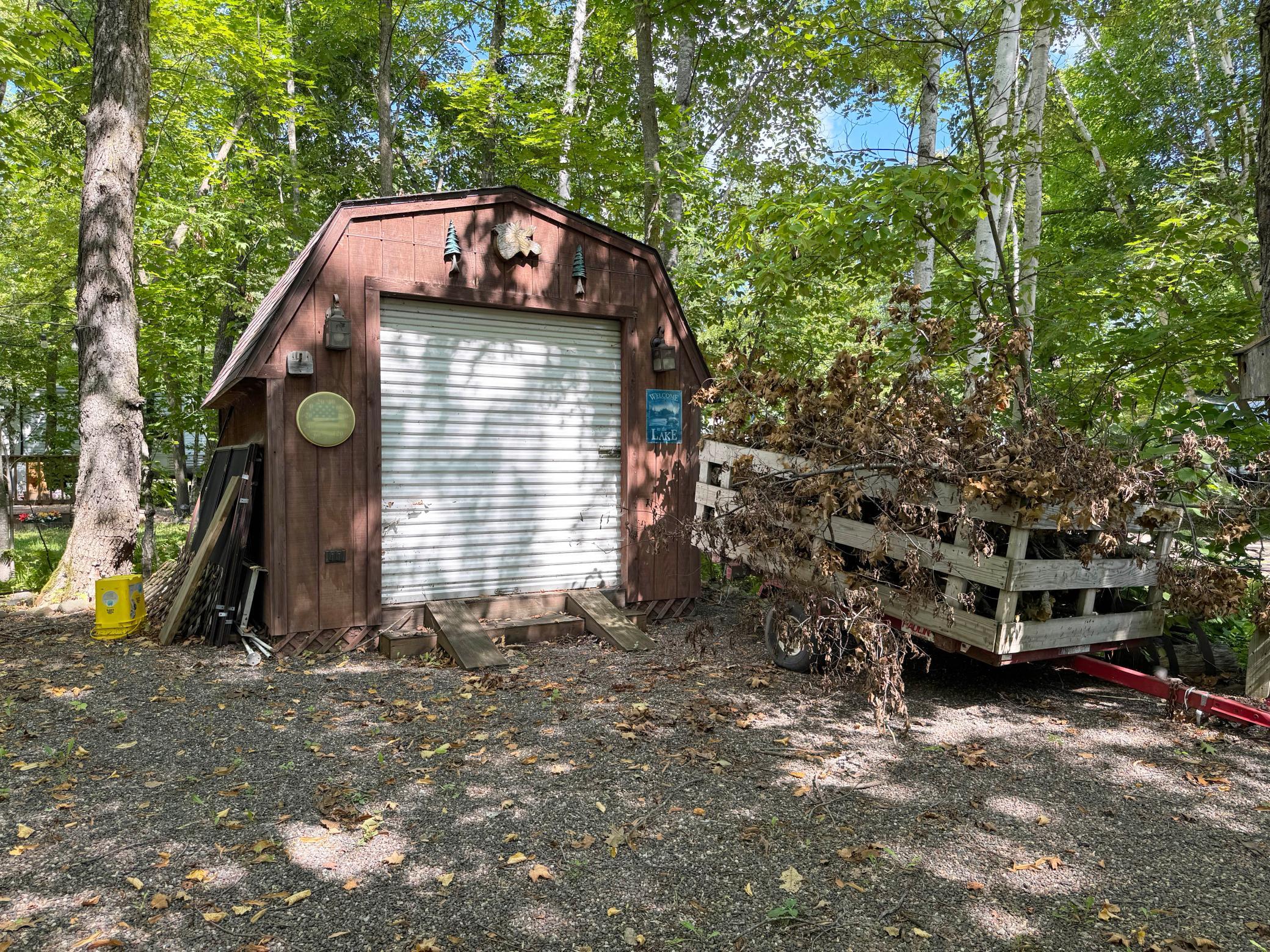 A look at the second shed.