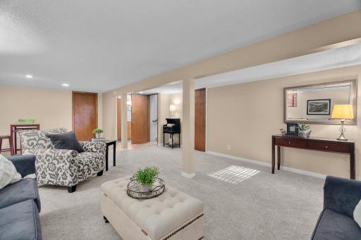 1380 Parkwood Drive, Saint Paul, MN 55125