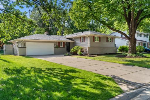 1380 Parkwood Drive, Saint Paul, MN 55125