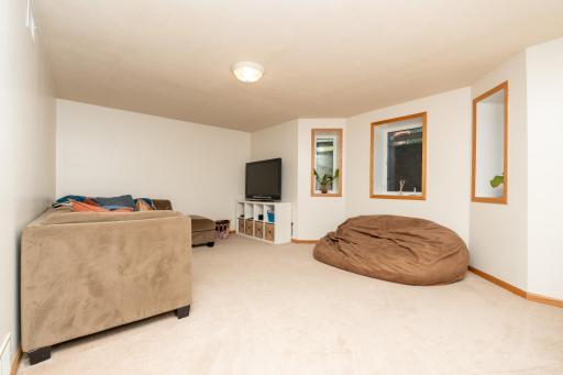 1106 E 22nd Street, Minneapolis, MN 55404
