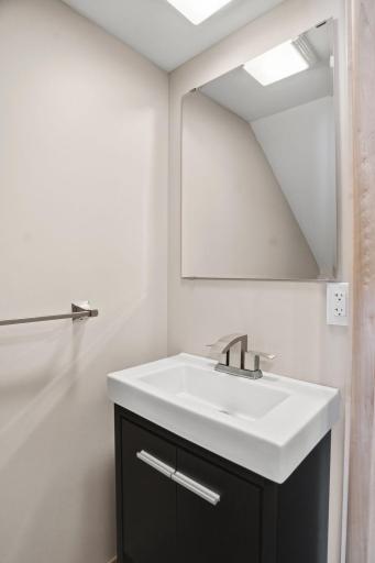 Lower Level 1/2 Bath