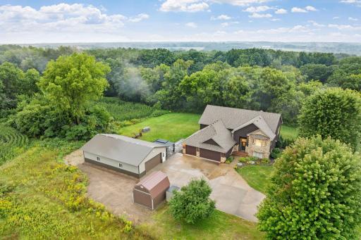 Welcome Home! Your Private Oasis Awaits! Geothermal Heating!