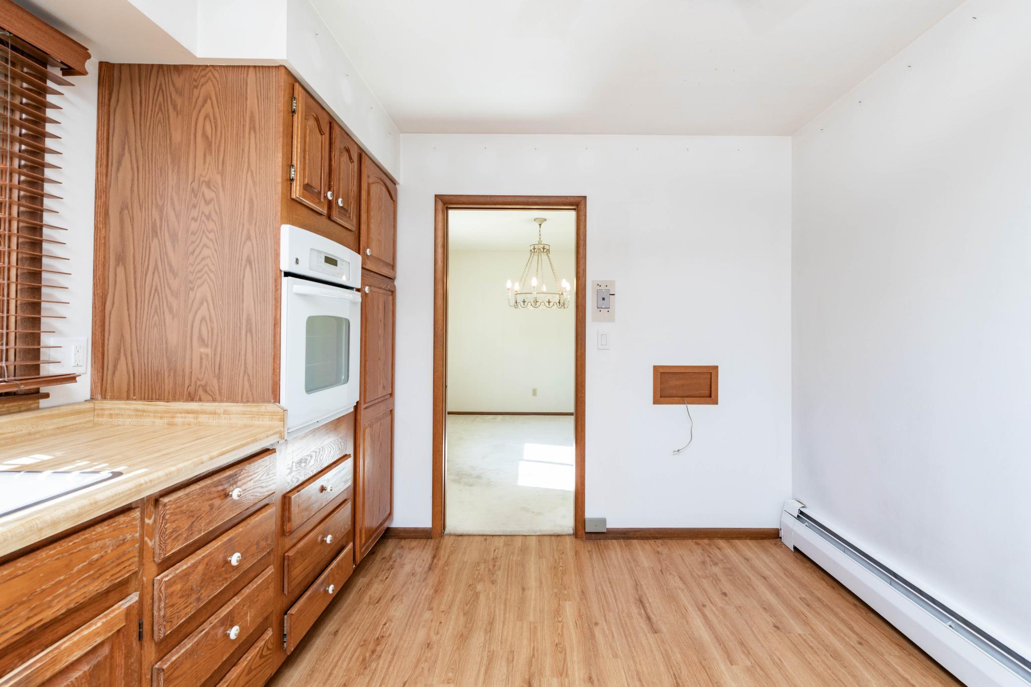 Wall oven