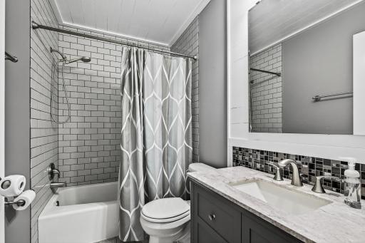 7400 Ivystone Avenue S, Cottage Grove, MN 55016