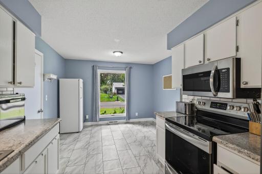 7400 Ivystone Avenue S, Cottage Grove, MN 55016