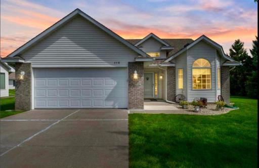 258 25th Lane SE, Cambridge, MN 55008