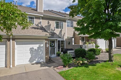 Remodeled Townhome in Popular Neighborhood!