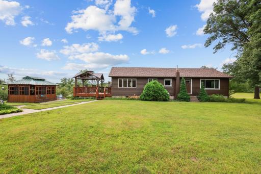 600 249th Avenue NE, Isanti, MN 55040