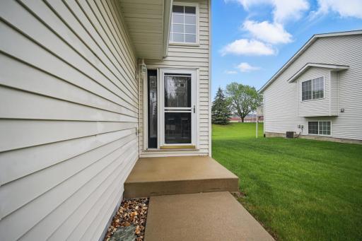 140 Cedar Cove Lane, Owatonna, MN 55060