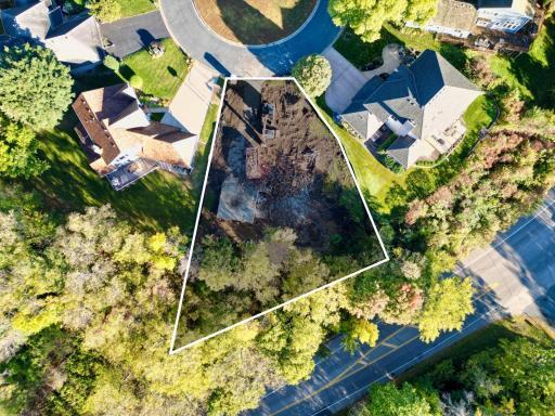 Lot lines are approximate for visualization purposes only