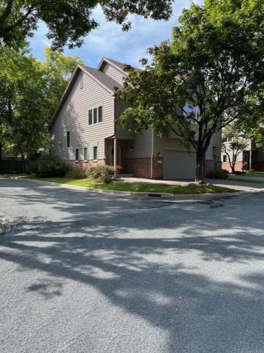 5428 Rowland Park Road, Hopkins, MN 55343