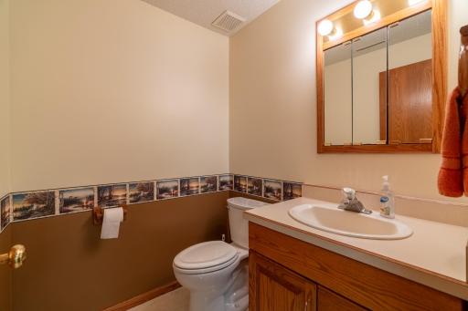 901 9th Avenue SE, Waseca, MN 56093