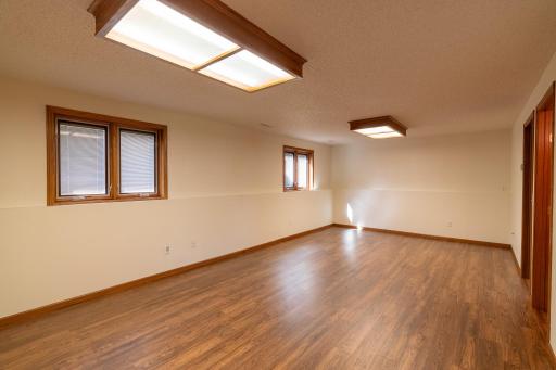 901 9th Avenue SE, Waseca, MN 56093