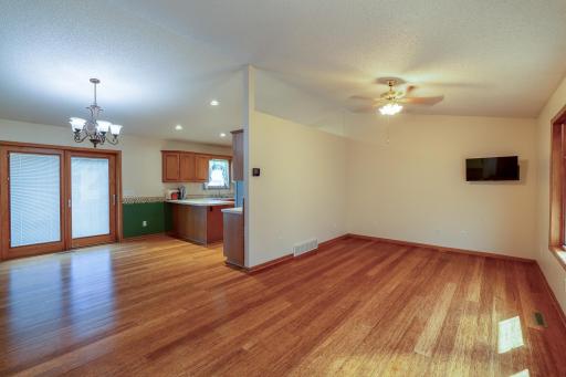 901 9th Avenue SE, Waseca, MN 56093