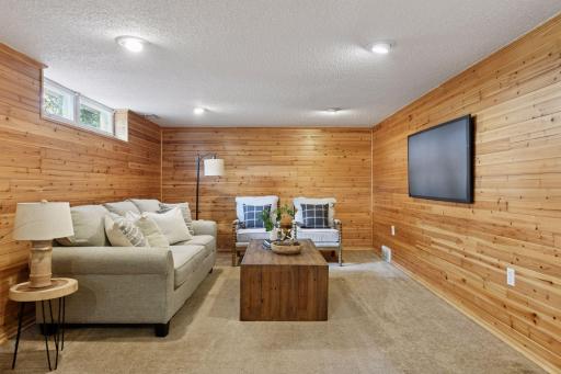 4958 Bartlett Boulevard - Spacecrafting - 0028.jpg