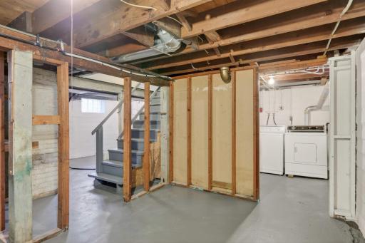 603 Cook Avenue E, Saint Paul, MN 55130