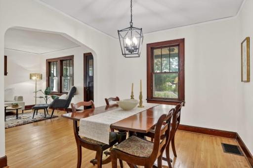 603 Cook Avenue E, Saint Paul, MN 55130