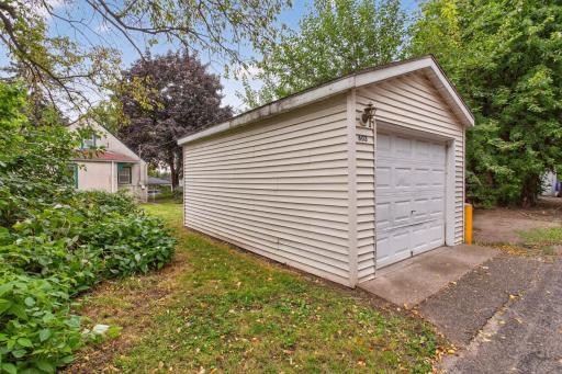 603 Cook Avenue E, Saint Paul, MN 55130