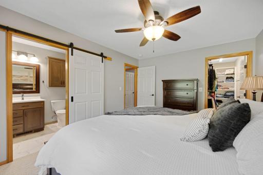 8766 Troy Marquette - Barn Doors To Primary 3/4 Bath