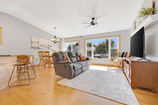 8766 Troy Marquette - Gleaming Hardwood Floors